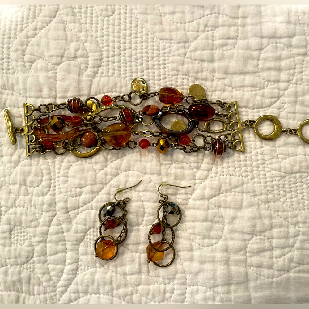 Premier Designs bracelet and earring set